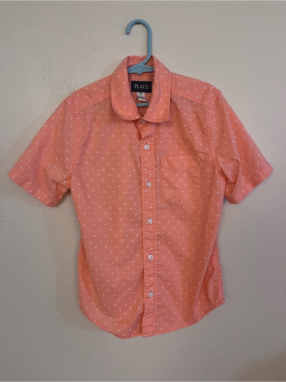 Boys Children's Place short-sleeve poplin button-up shirt in peachy orange 7/8